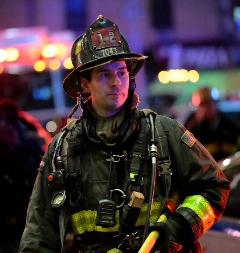 fdny l-12 (New York)